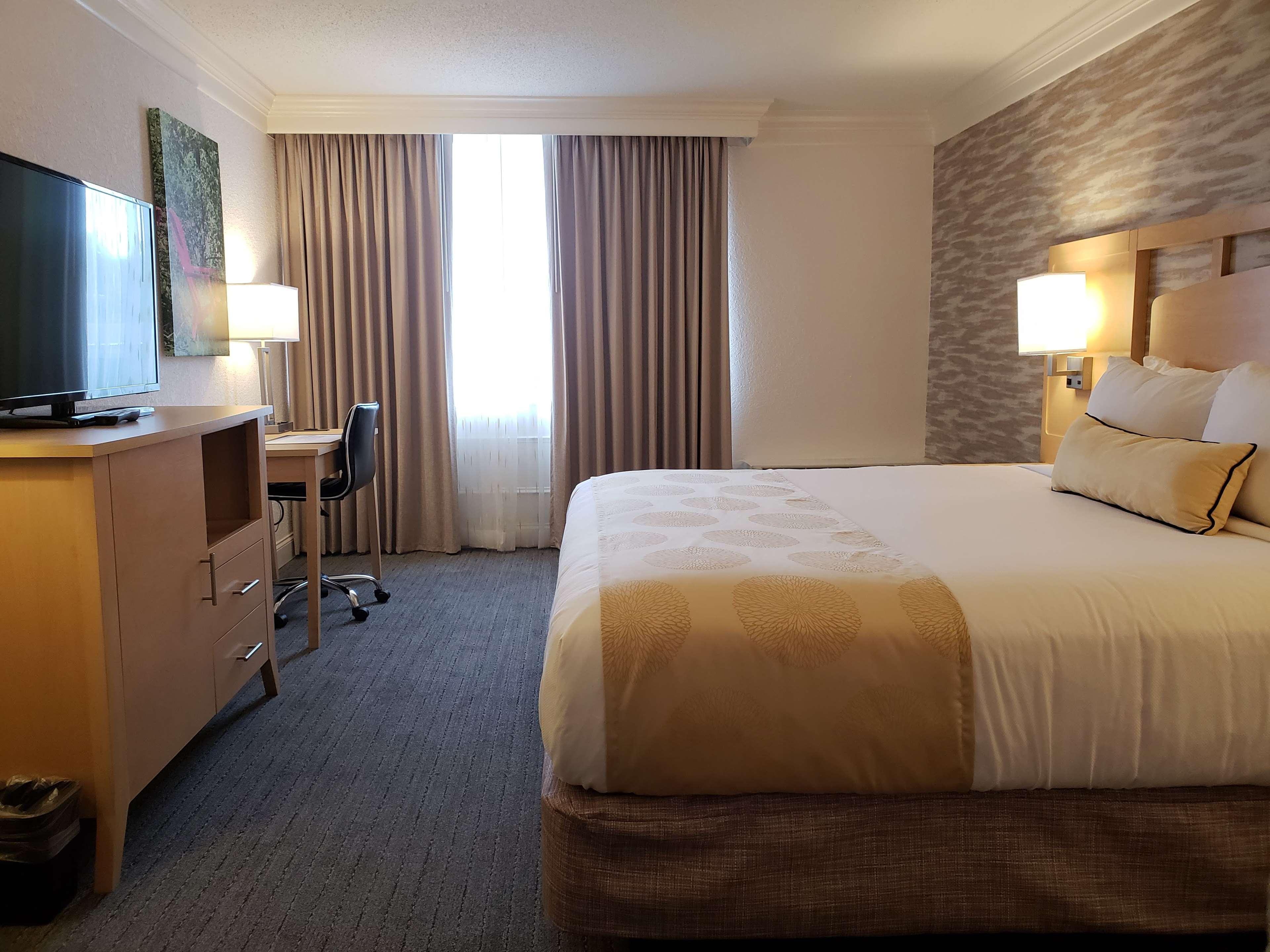 Best Western Plus University Inn Winston-Salem Eksteriør billede