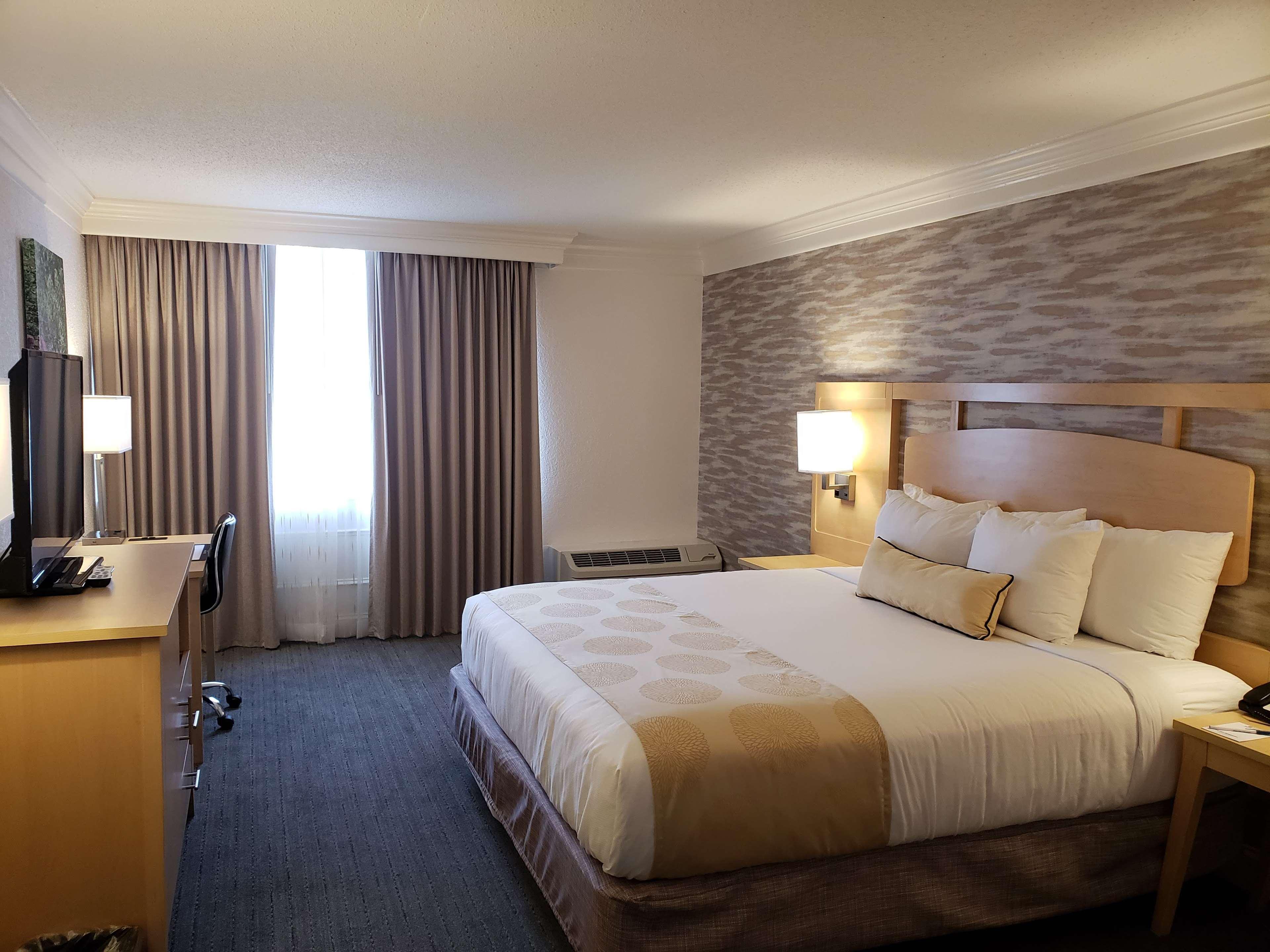 Best Western Plus University Inn Winston-Salem Eksteriør billede