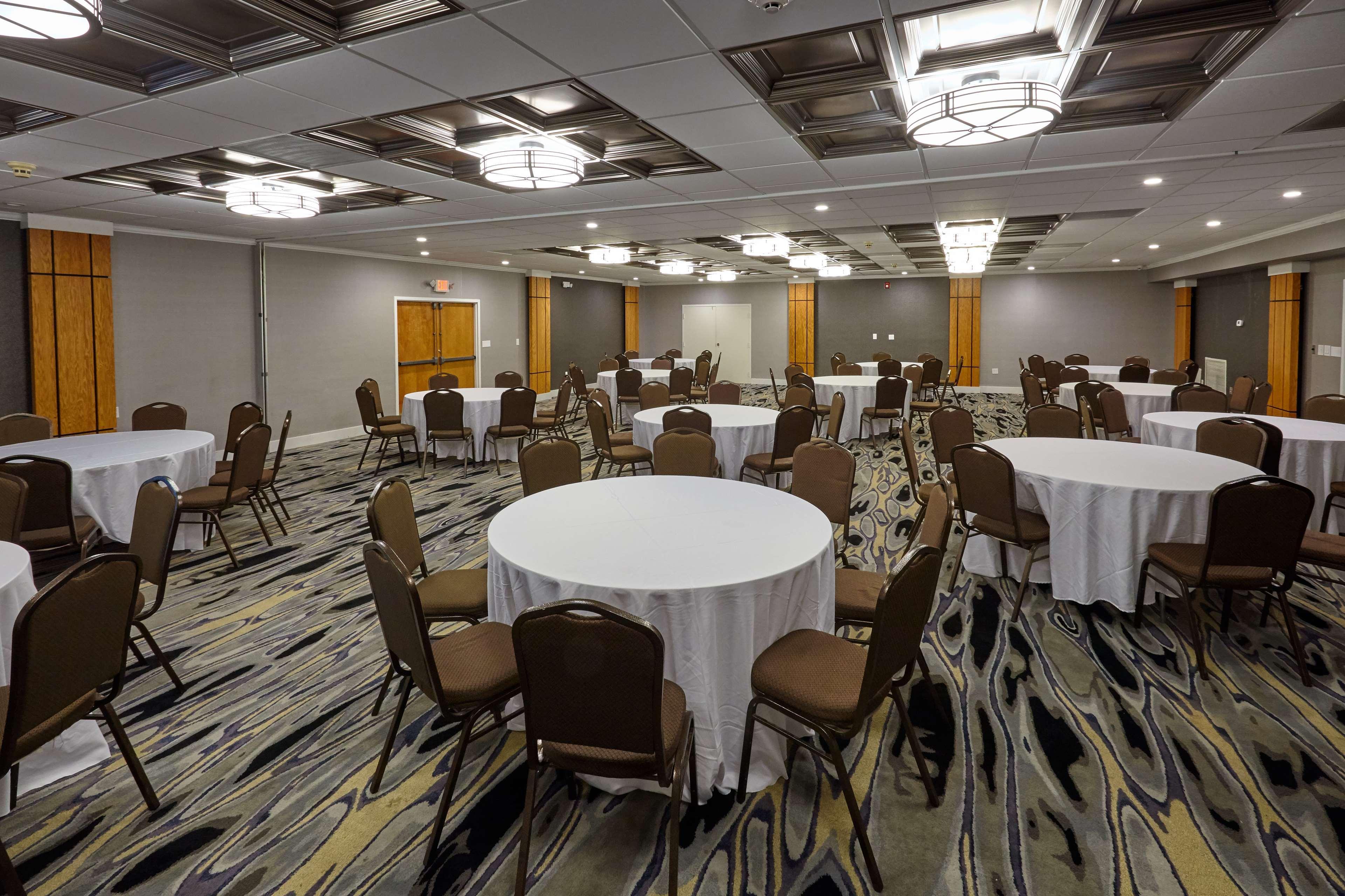Best Western Plus University Inn Winston-Salem Eksteriør billede