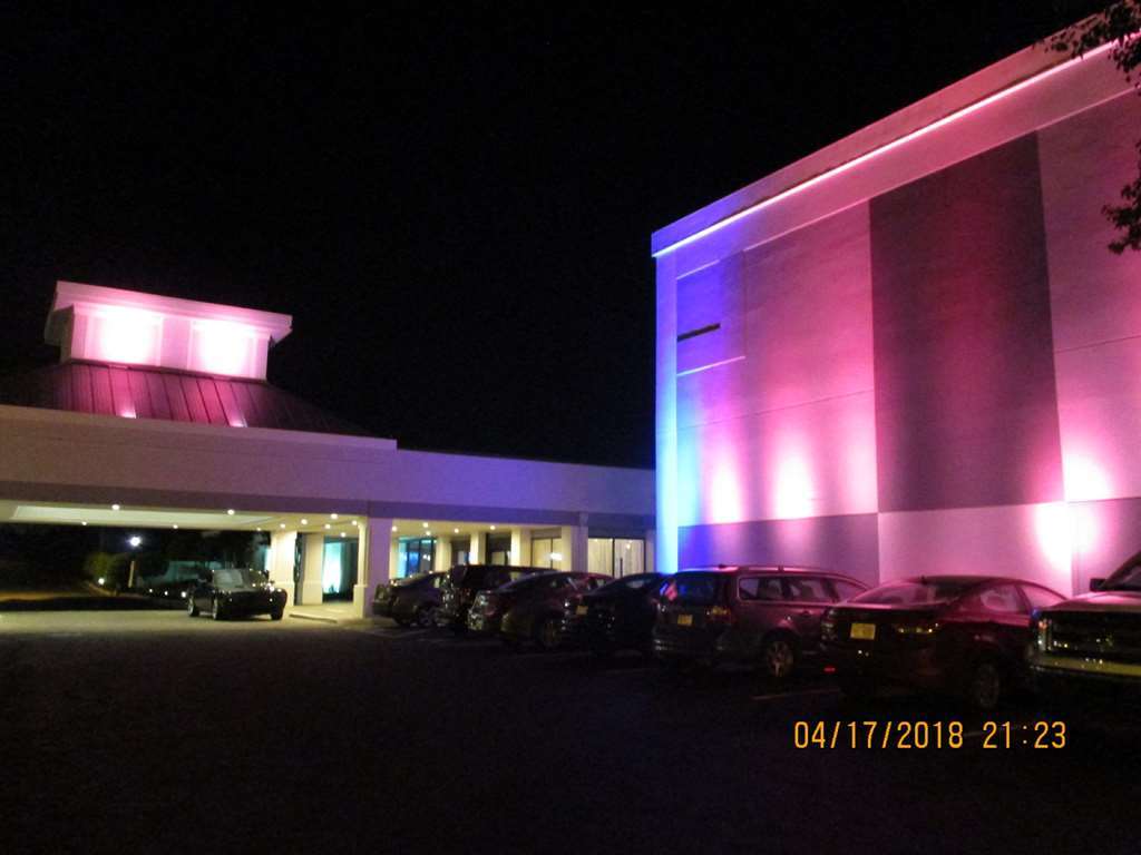 Best Western Plus University Inn Winston-Salem Eksteriør billede