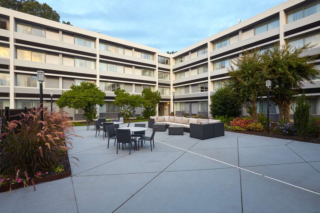 Best Western Plus University Inn Winston-Salem Eksteriør billede