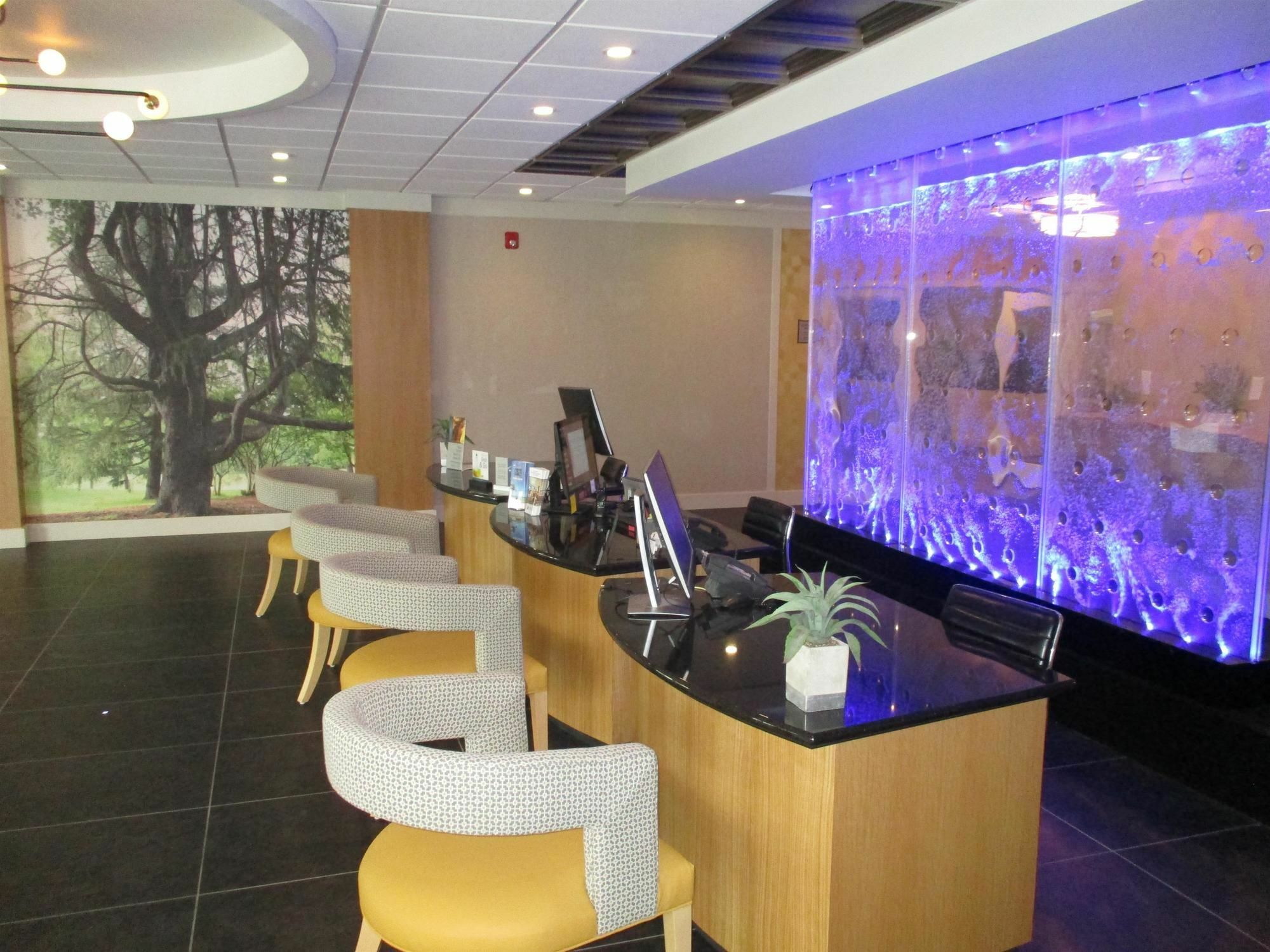 Best Western Plus University Inn Winston-Salem Eksteriør billede